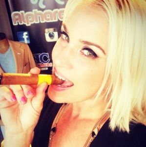 Meet your Posher, Tracy